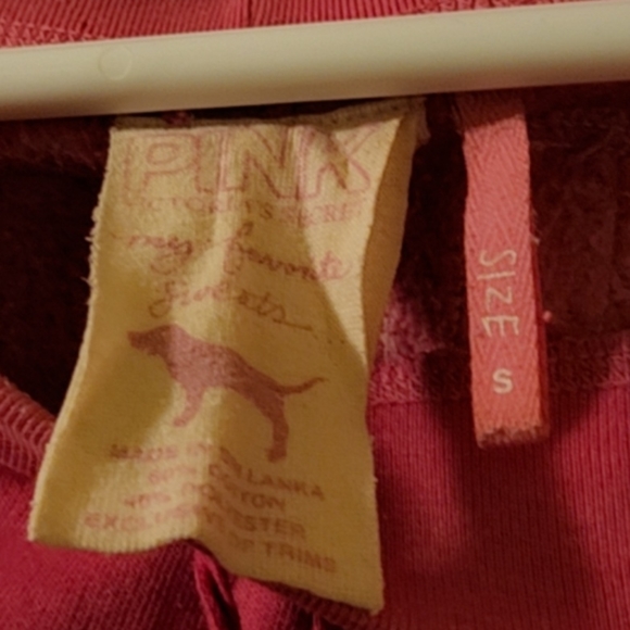 PINK Logo Capri Sweatpants - Picture 5 of 9